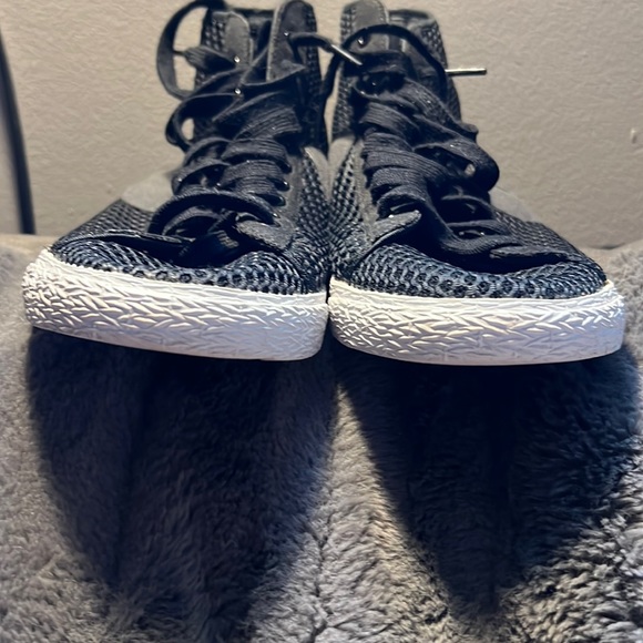 UNIQUE NIKE BLAZERS - Picture 15 of 15